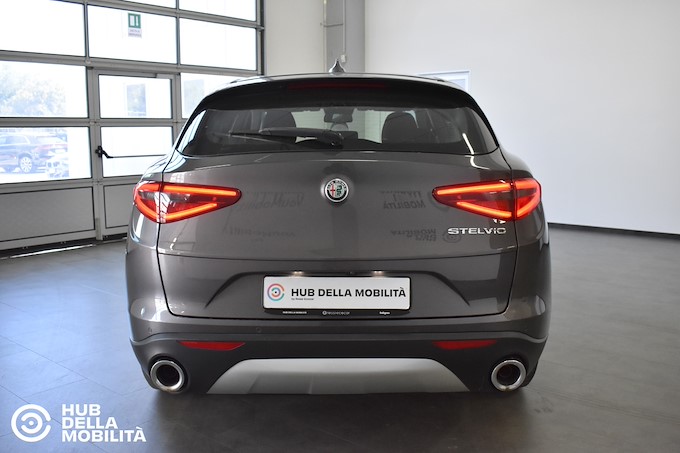 ALFA ROMEO Stelvio 2.2 Turbodiesel 190 CV AT8 RWD Business